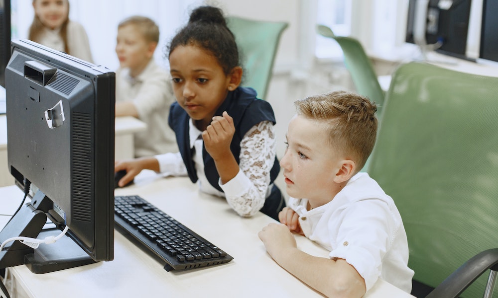 Top Free and Paid Online Coding Classes for Kids – Feb 2023